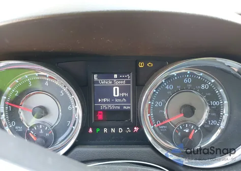 2014 Chrysler Town & Country Touring z USA, uszkodzony, nr VIN 2C4RC1BG9ER418391